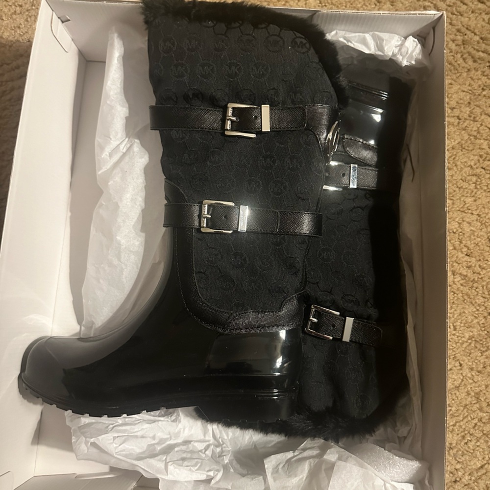 Michael Kors snow / rain boots - Picture 5 of 12